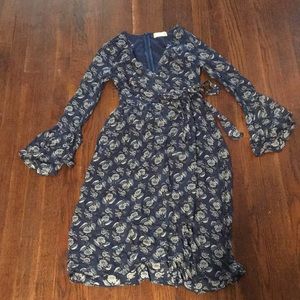 Long sleeve blue dress